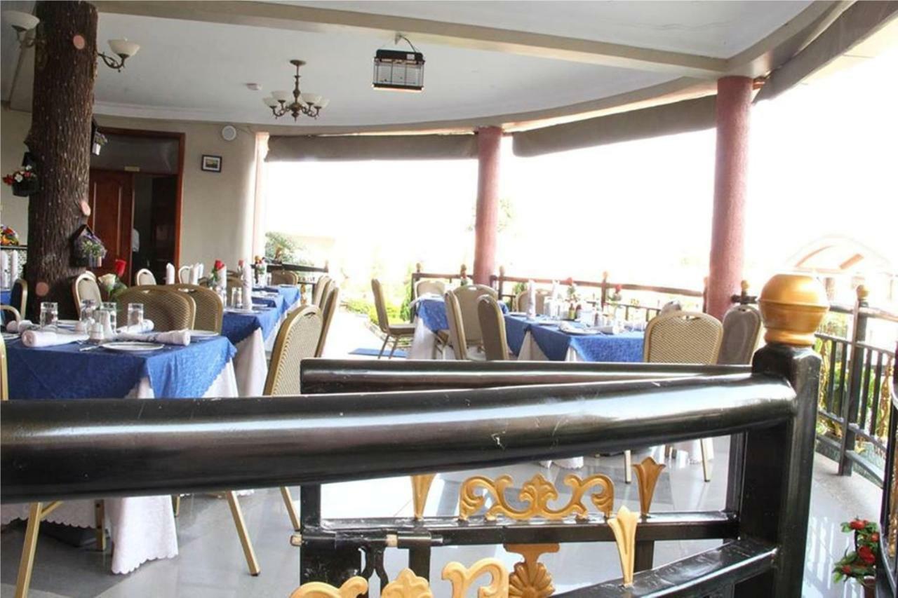 Sapphire Hotel Entebbe Kigo Kajansi Exterior foto